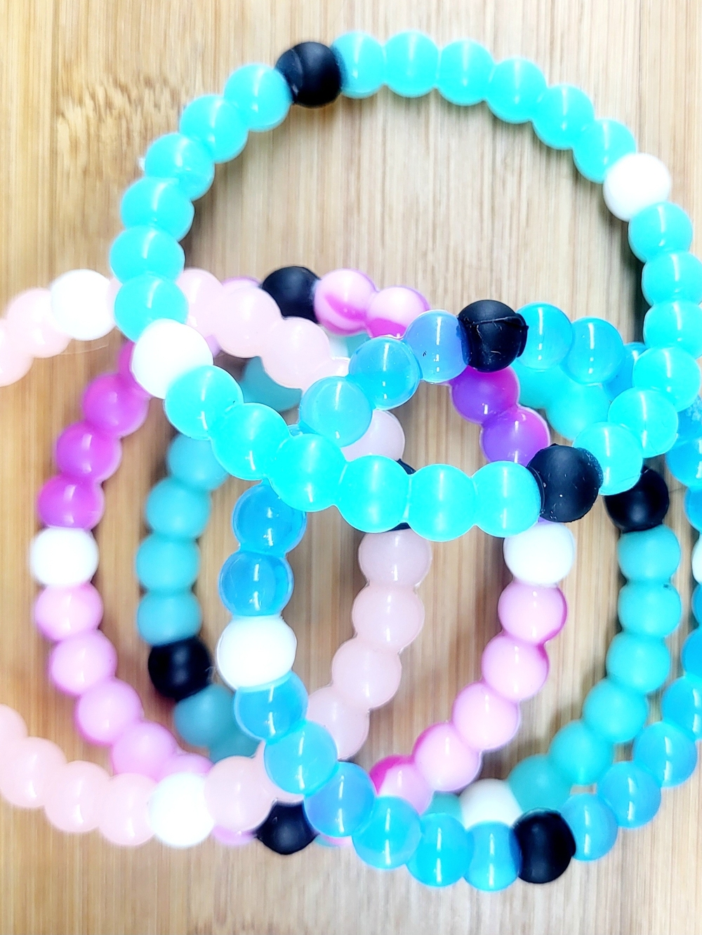 Silicon Beaded Bracelet - Turquoise, Pink, Blue Size 7,5"